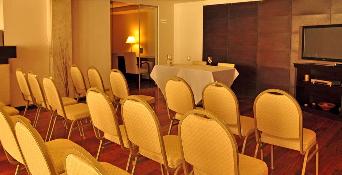 Kenton Palace Hotel